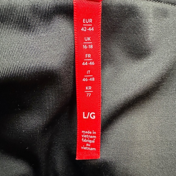 New SPANX Faux Leather Moto Leggings Black L | Edgy Biker Streetwear Athleisure - Picture 11 of 12